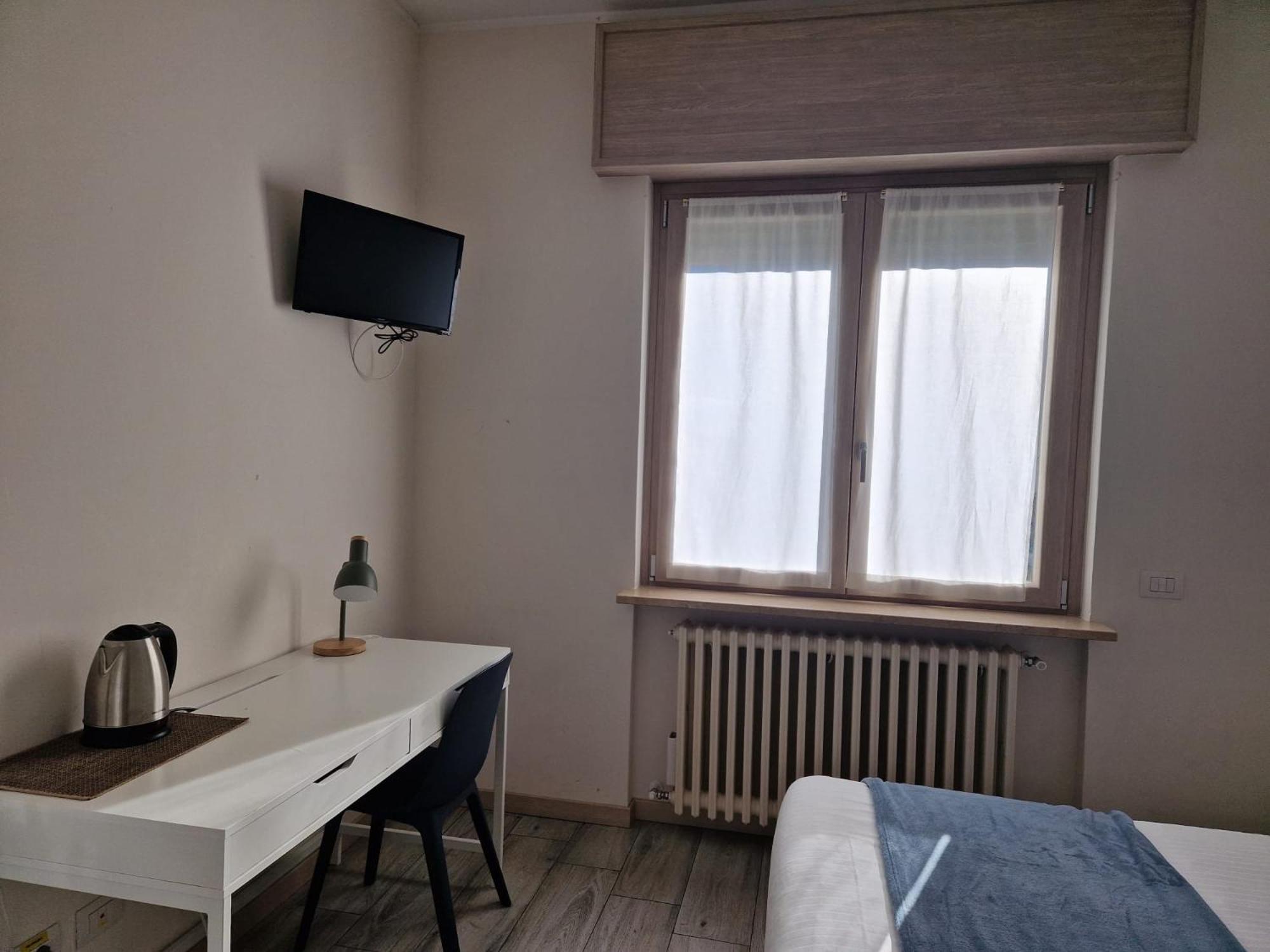 Hotel Bgy Airport House Grassobbio Zimmer foto