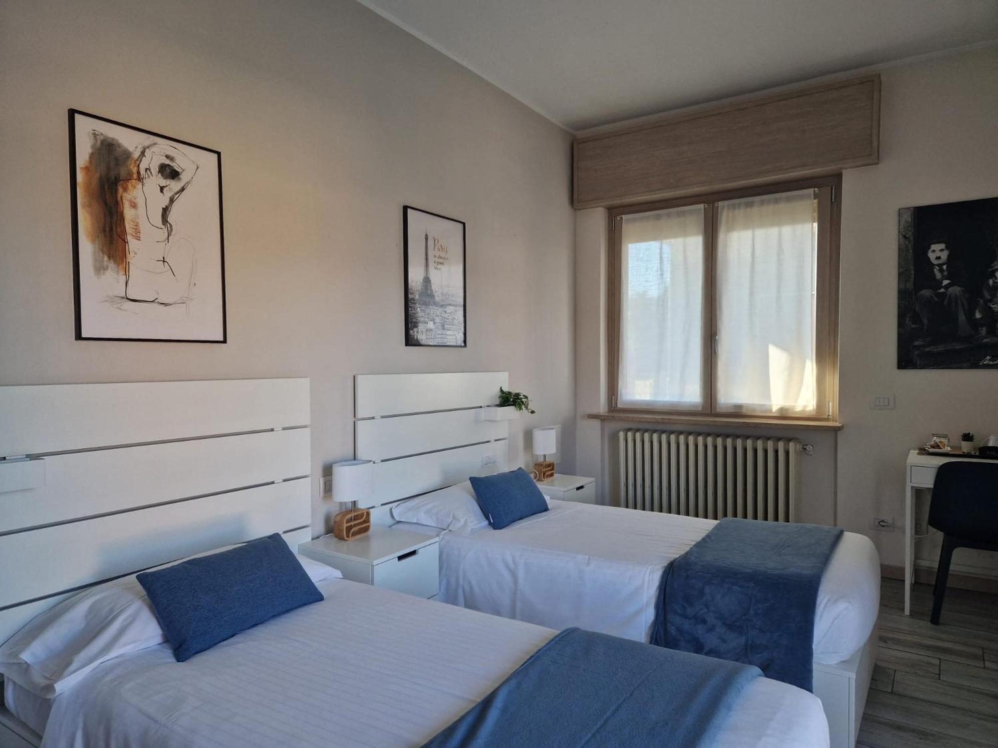 Hotel Bgy Airport House Grassobbio Zimmer foto