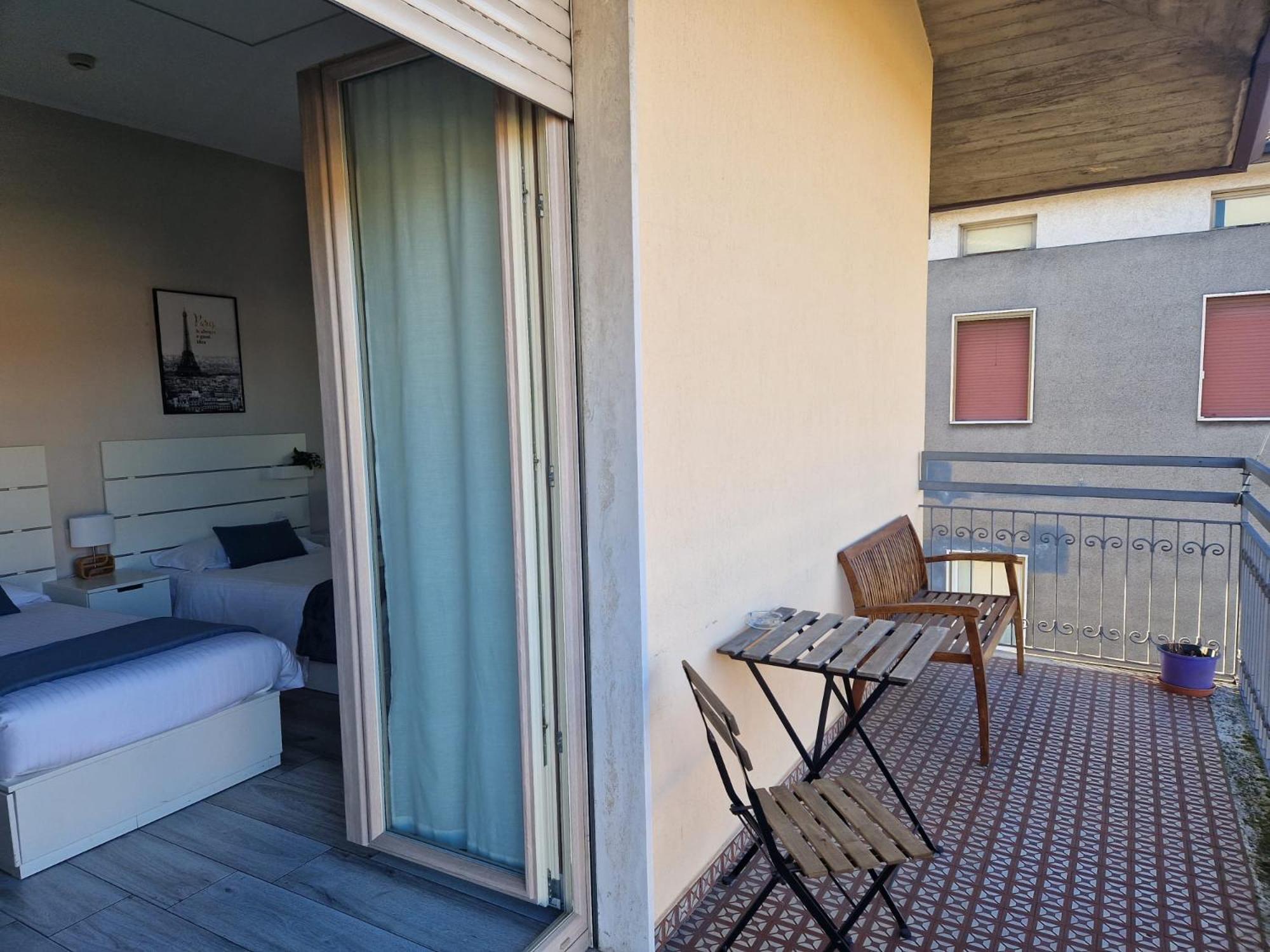 Hotel Bgy Airport House Grassobbio Zimmer foto