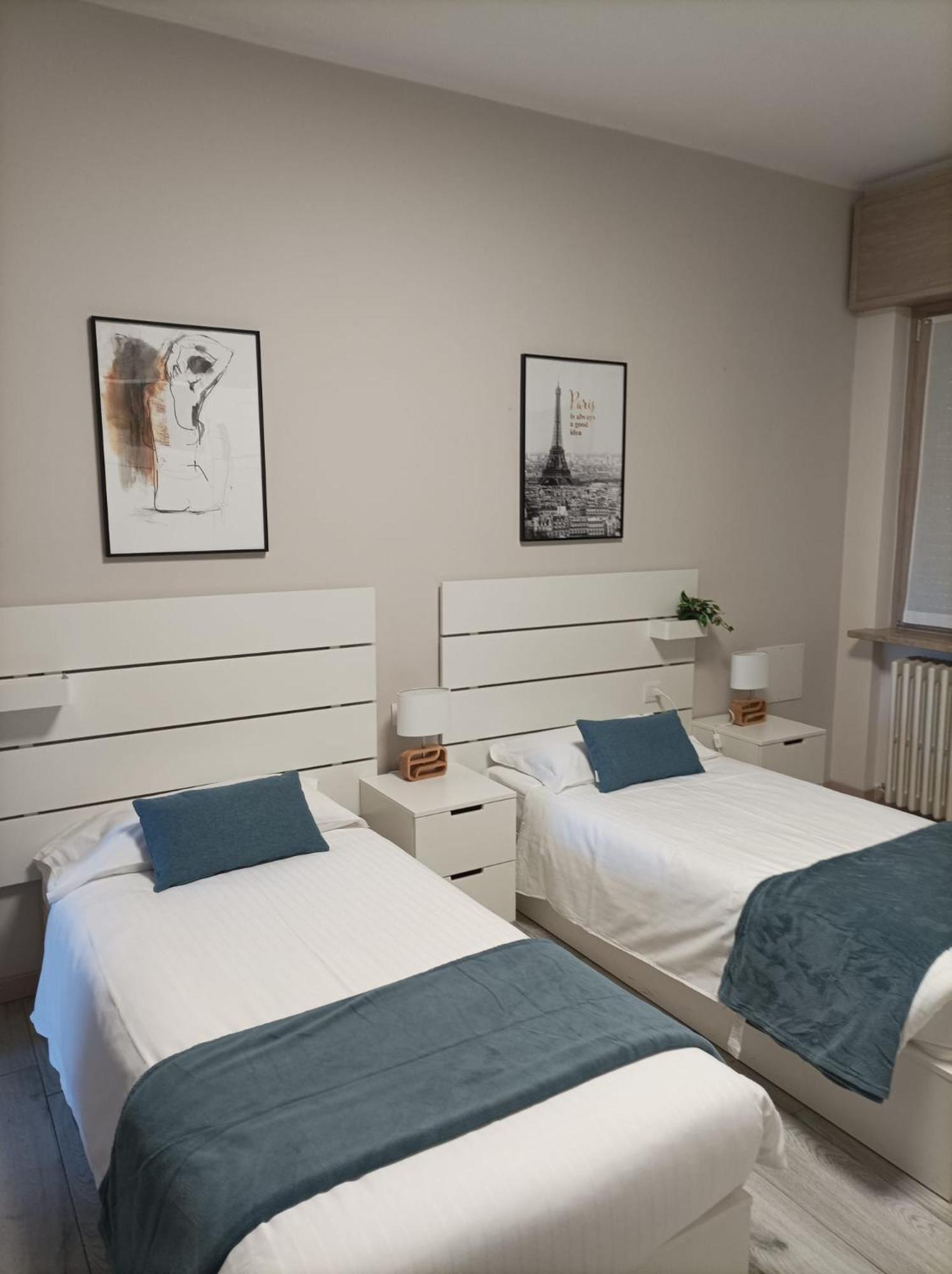 Hotel Bgy Airport House Grassobbio Zimmer foto
