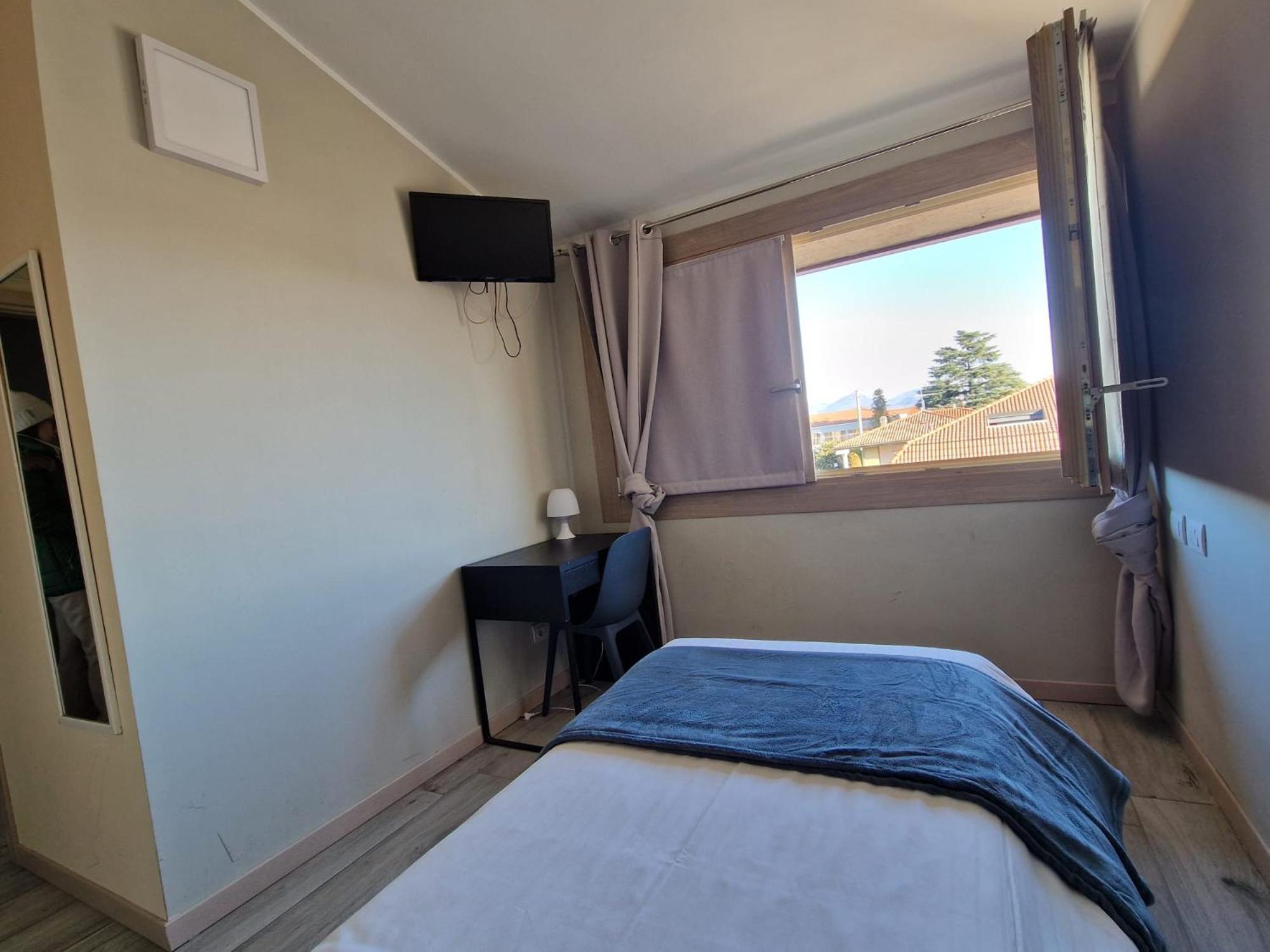 Hotel Bgy Airport House Grassobbio Zimmer foto